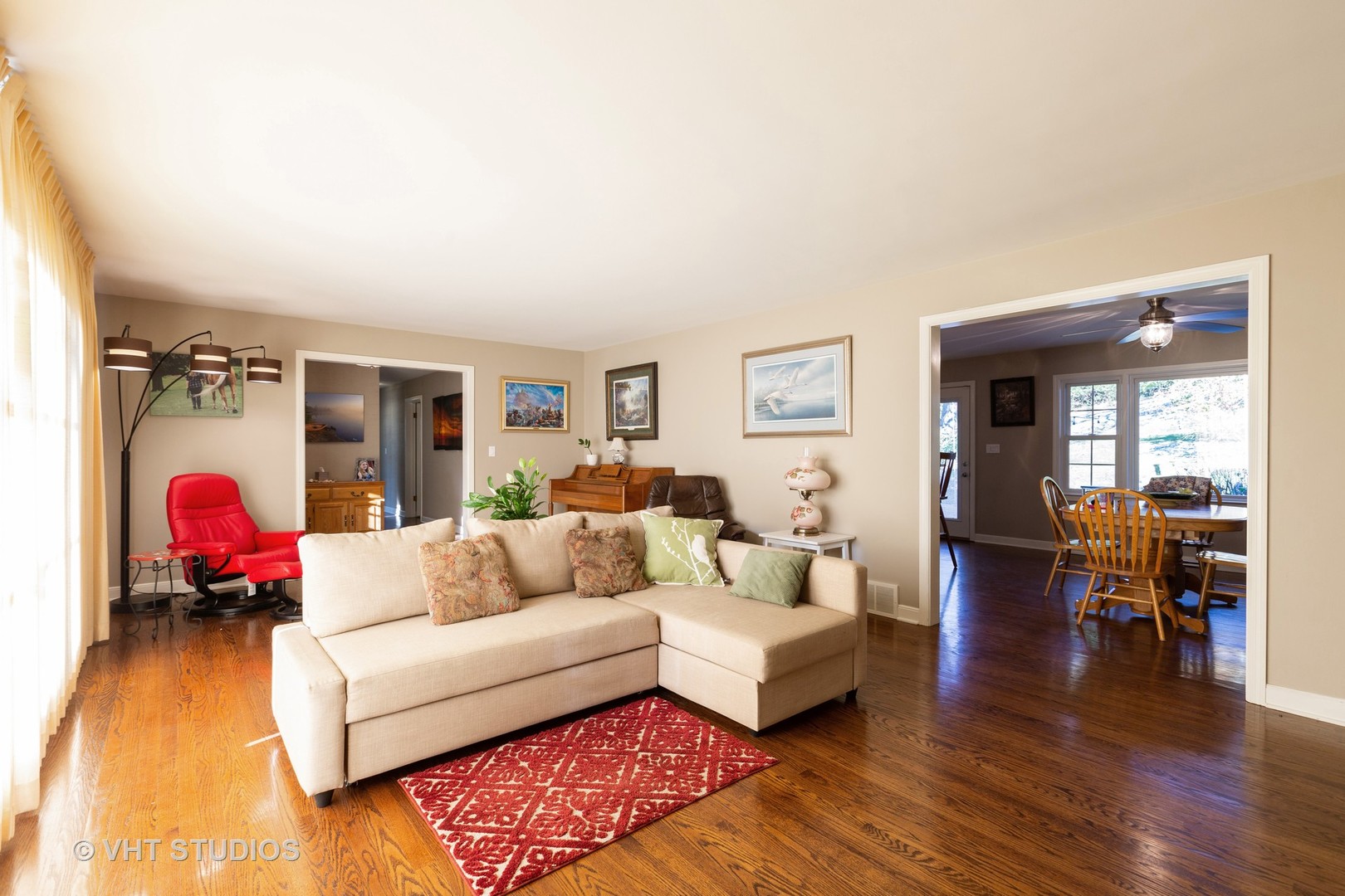 183 Stonegate Road Trout Valley, IL 60013 - Photo 4 of 19