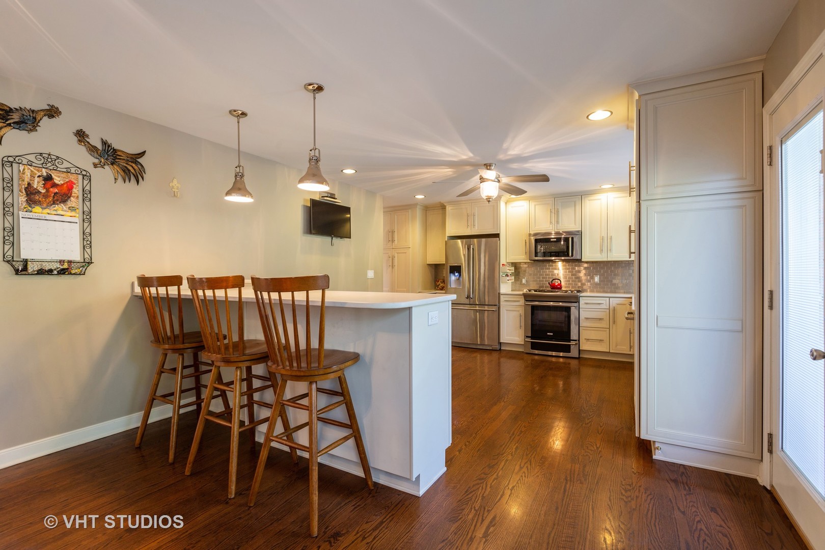 183 Stonegate Road Trout Valley, IL 60013 - Photo 7 of 19