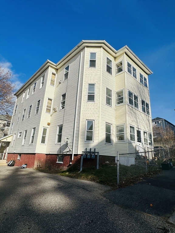 11 Alpine Street, Unit 3 Worcester, MA 01610 - Photo 2 of 15