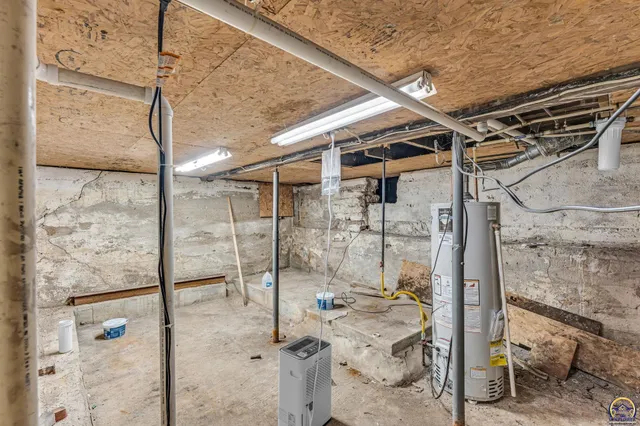 $239,900 | 620 108 Road, Delia, KS 66418