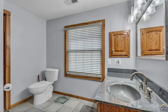 $239,900 | 620 108 Road, Delia, KS 66418