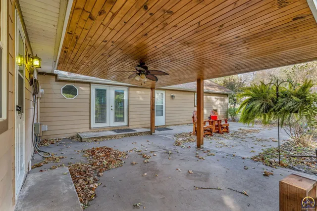 $239,900 | 620 108 Road, Delia, KS 66418