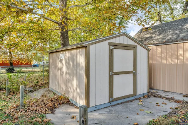 $239,900 | 620 108 Road, Delia, KS 66418