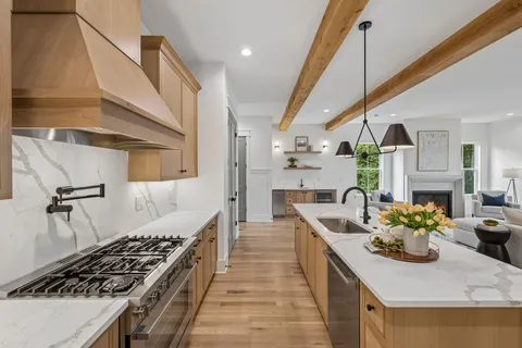 $1,250,000 | 2434 B Chapman Drive, Nashville, TN 37206