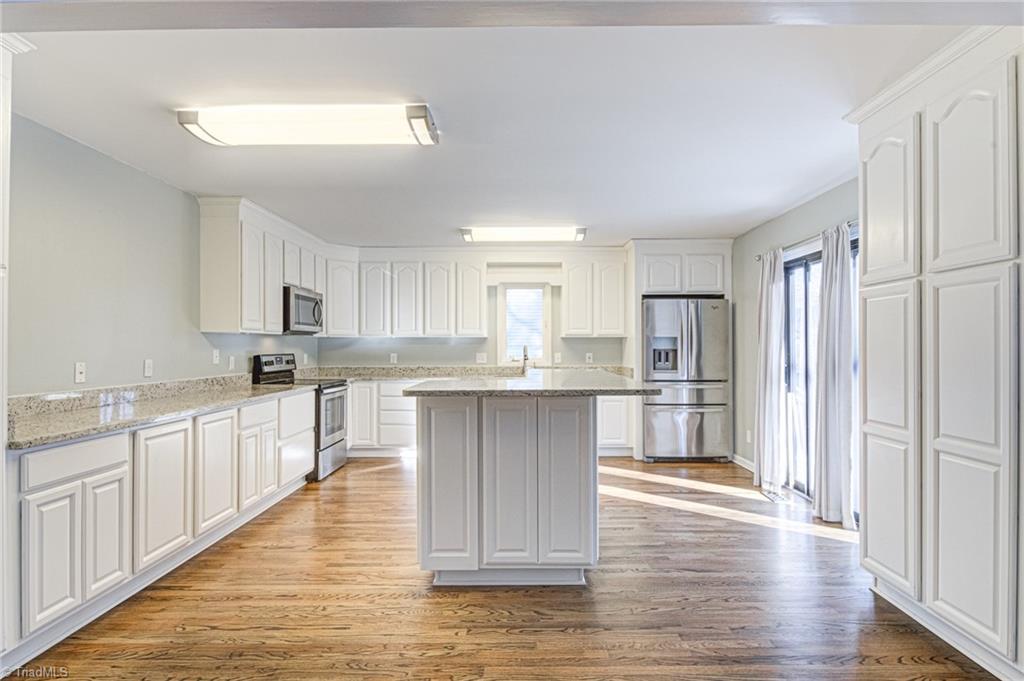 5101 Tower Road Greensboro, NC 27410 - Photo 4 of 36