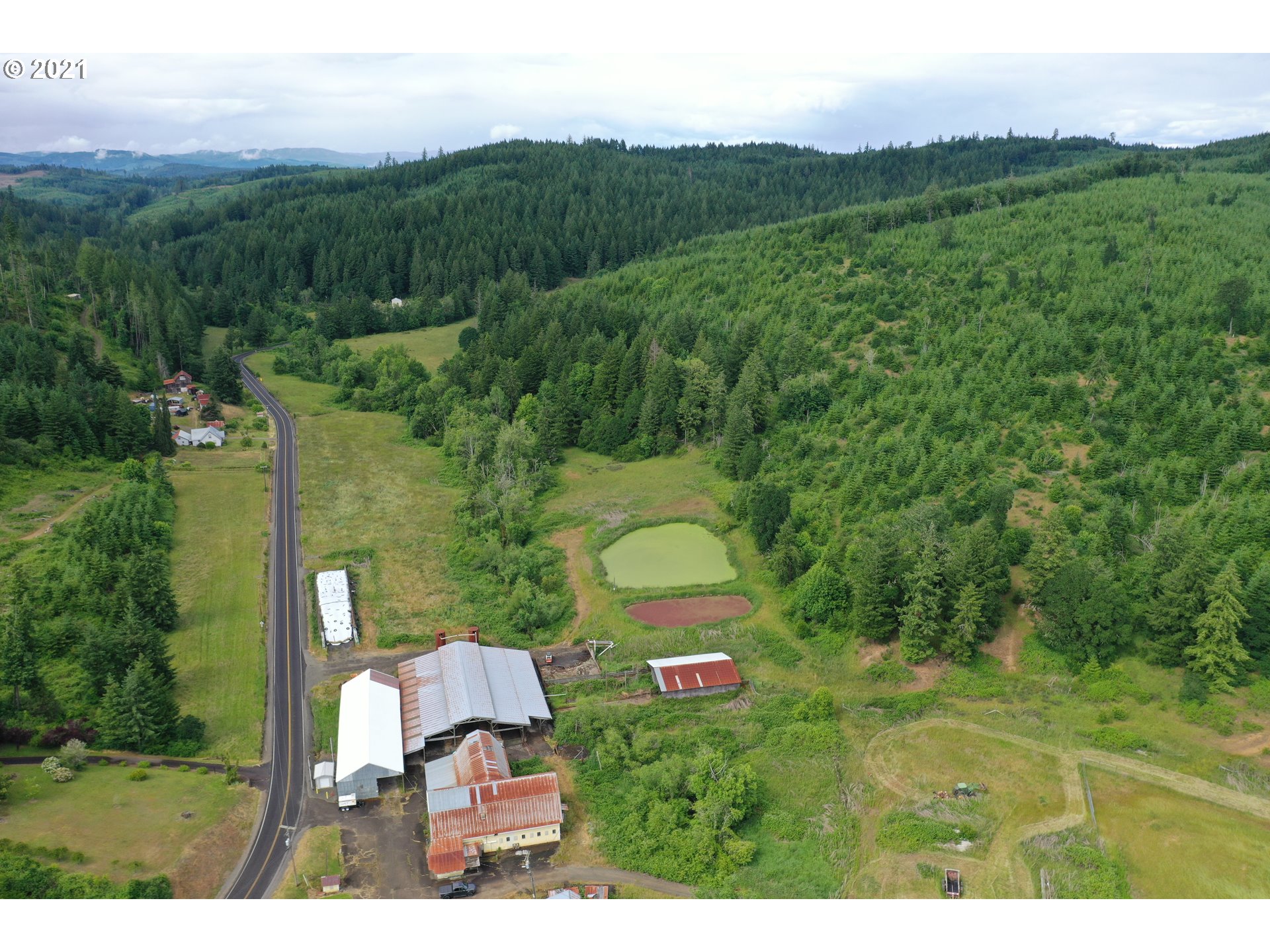9040 Fort Hill Road Willamina, OR 97396 - Photo 4 of 27 a view of a city