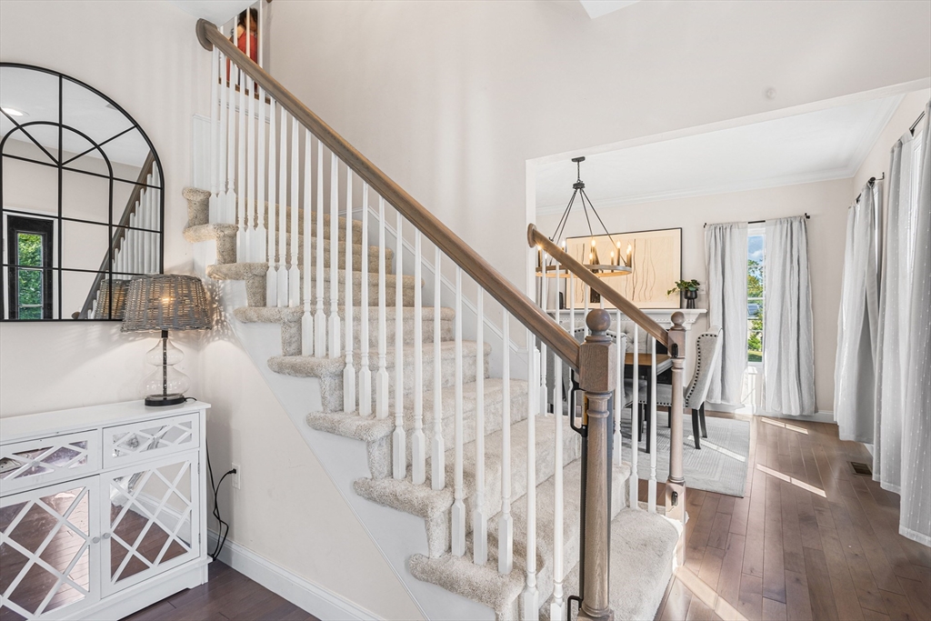 39 Hycrest Road Charlton, MA 01507 - Photo 8 of 31