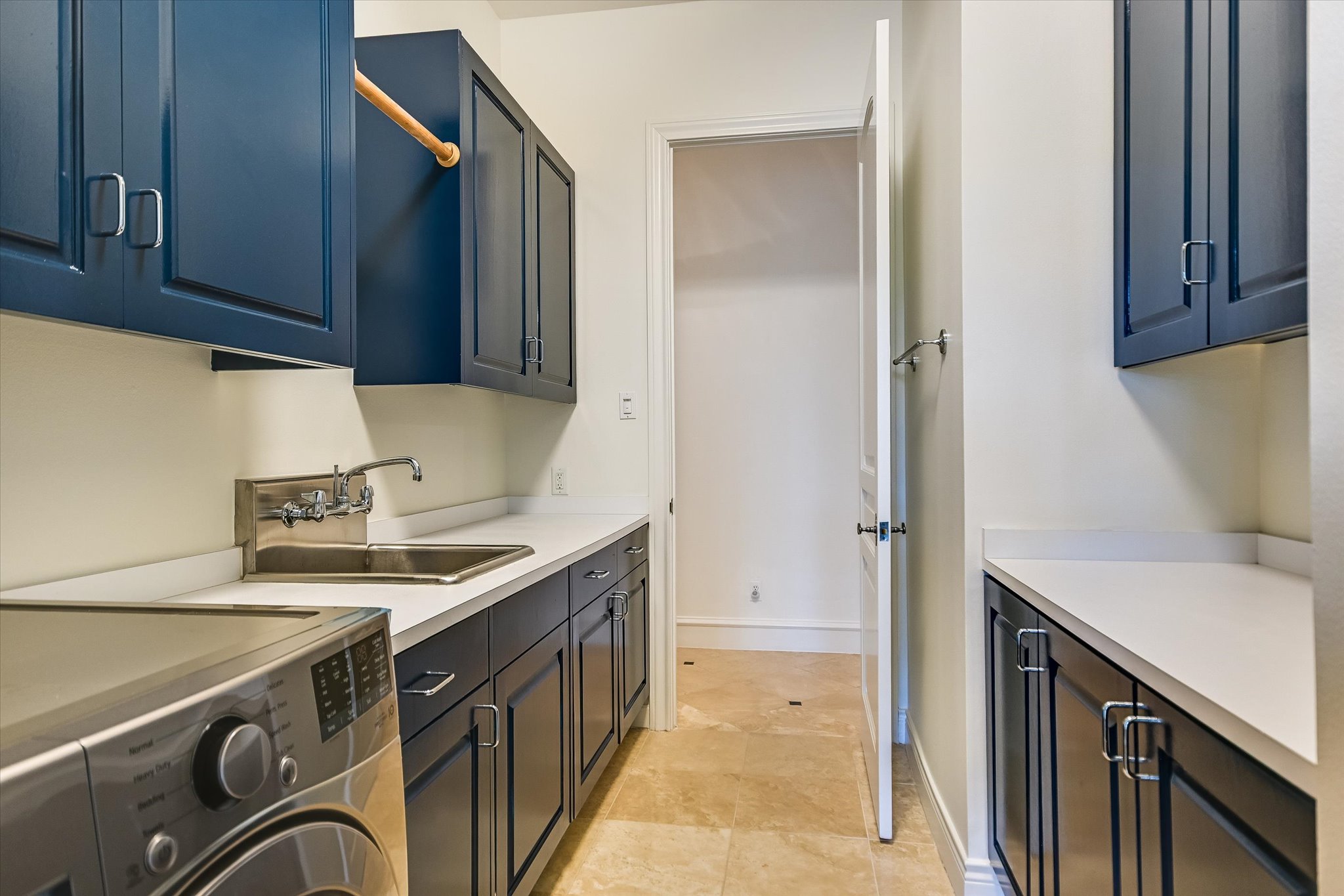 4646 Rockcliff Road Austin, TX 78746 - Photo 27 of 37