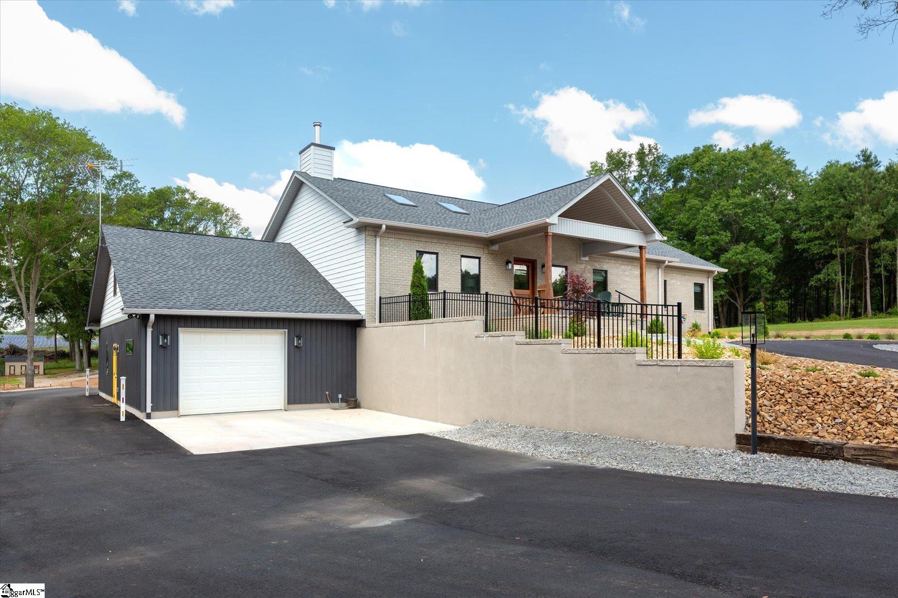 260 Berry Road, Unit 5 ACRES, Pelzer, SC 29669 Compass