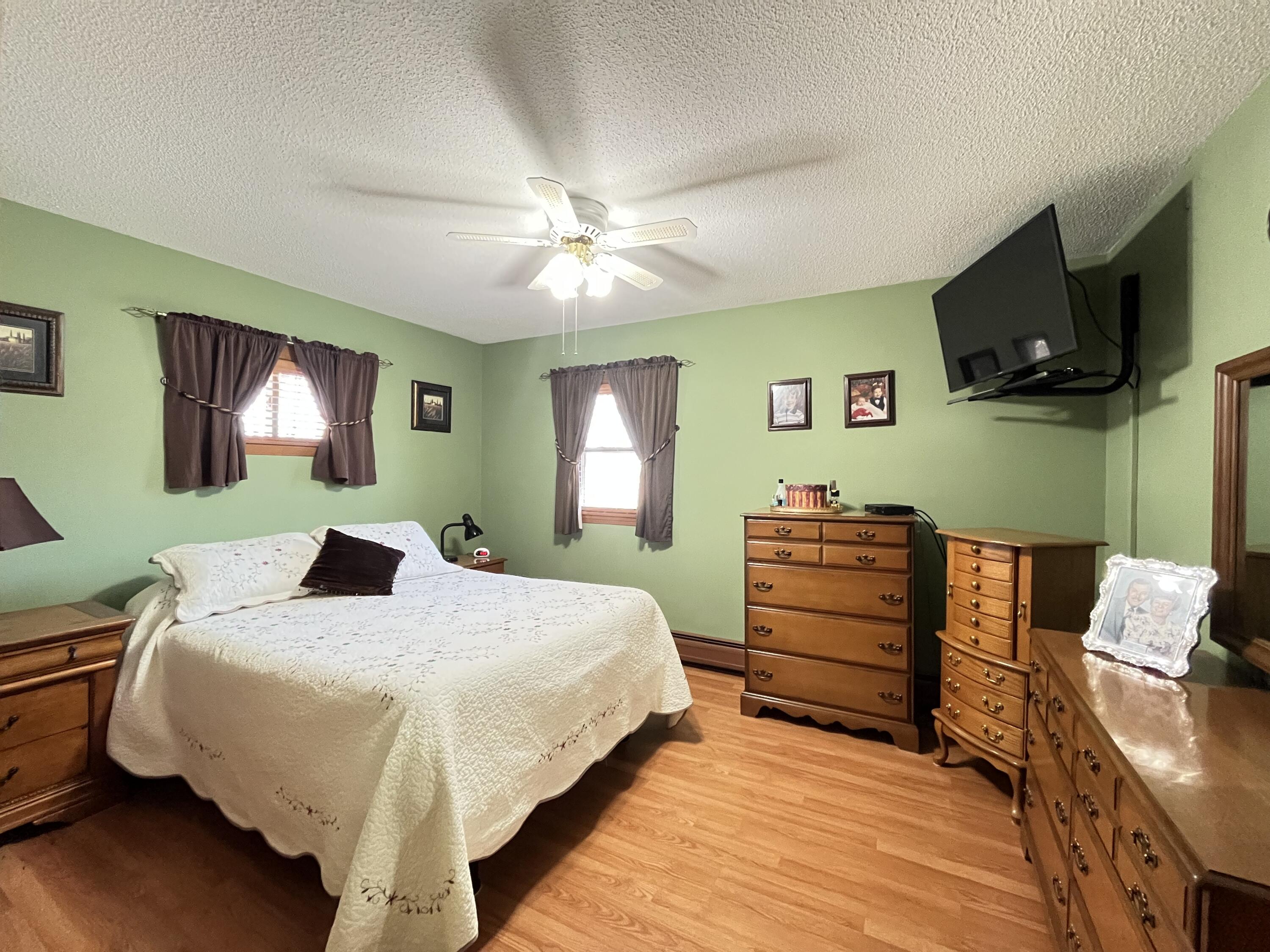 27 Garcelon Street Lewiston, ME 04240 - Photo 14 of 27 IMG_3937