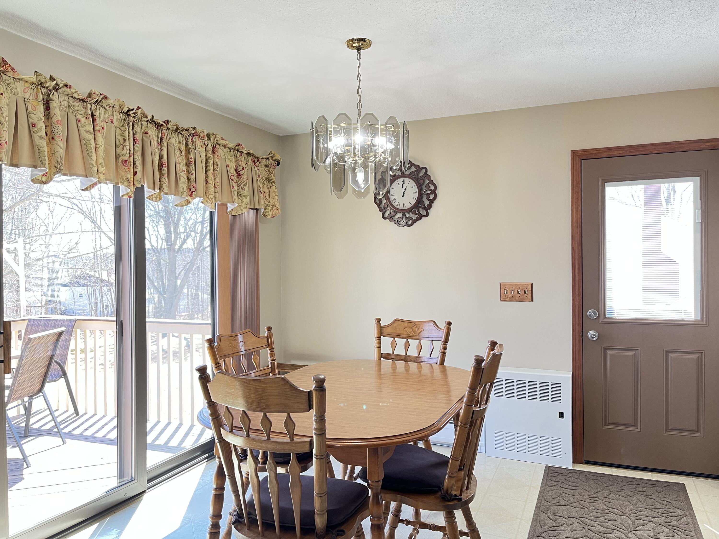 27 Garcelon Street Lewiston, ME 04240 - Photo 5 of 27 IMG_3923 (1)