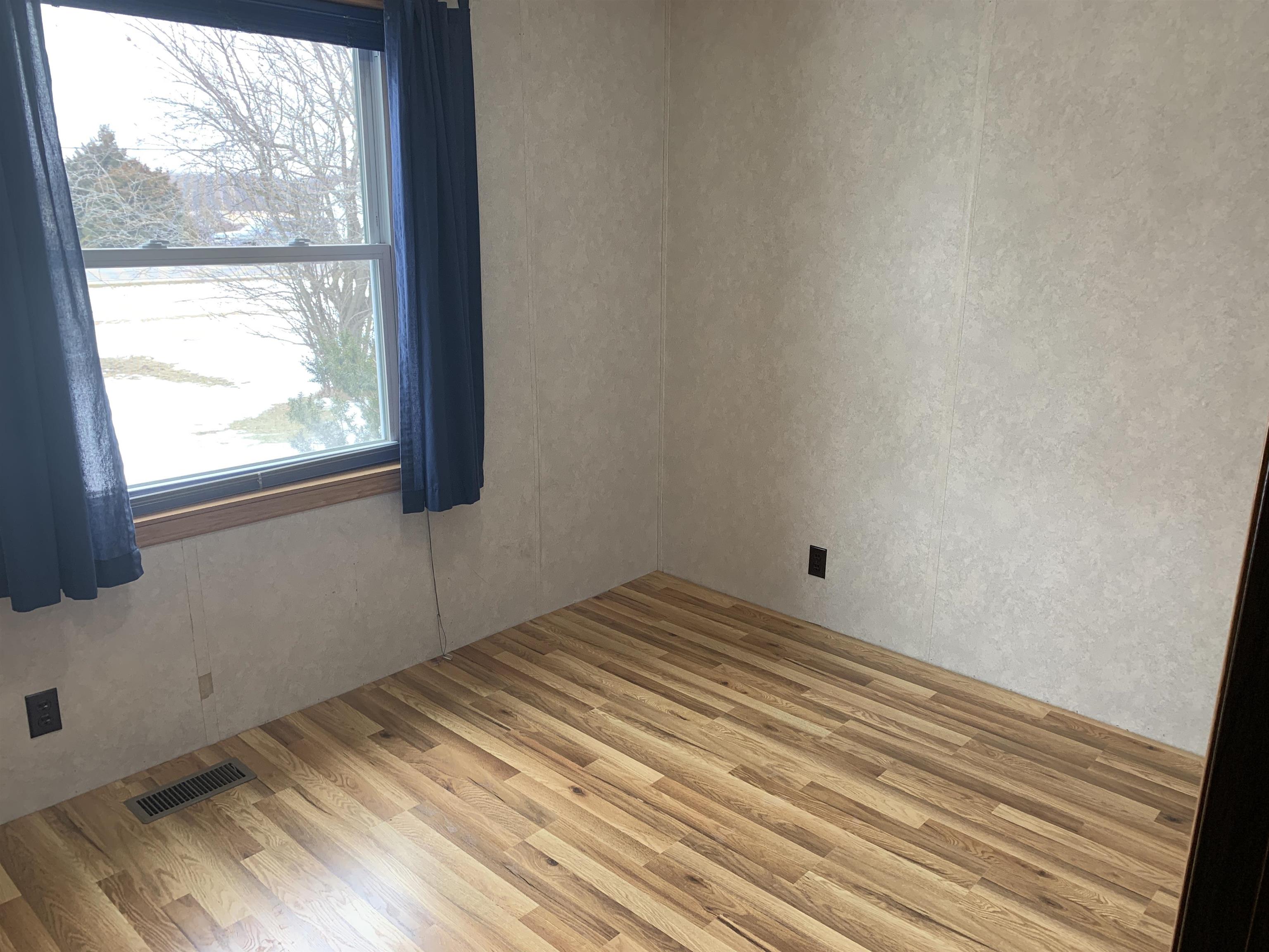 2791 West Washington Road Ithaca, MI 48847 - Photo 13 of 33 1896803-12.JPG
