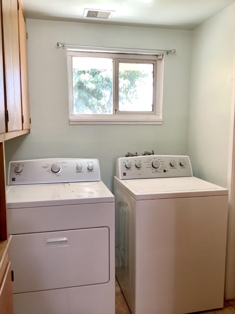 2629 El Segundo Drive Rancho Cordova, CA 95670 - Photo 28 of 63 a utility room with dryer and washer