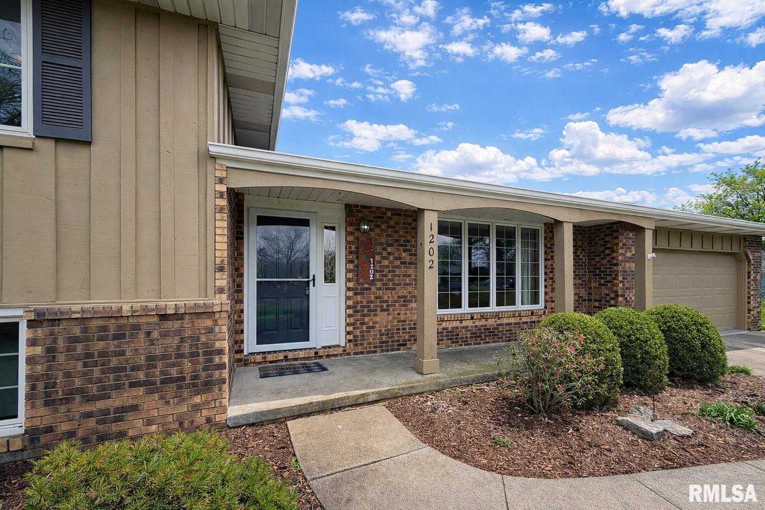 1202 Arthur Lane Metamora, IL 61548 - Photo 3 of 66