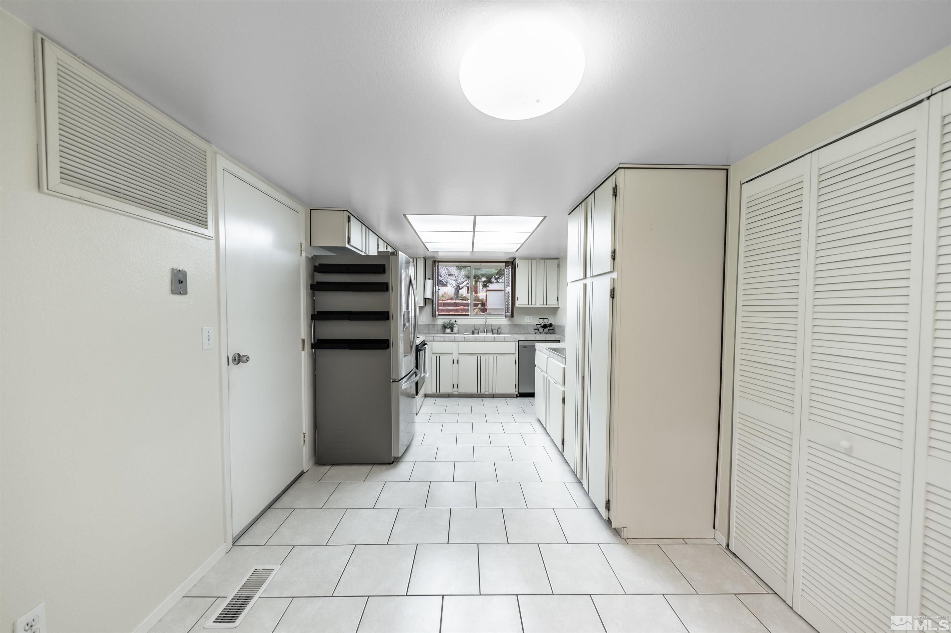 3410 Bowie Road Reno, NV 89503 - Photo 8 of 33 Photo 8