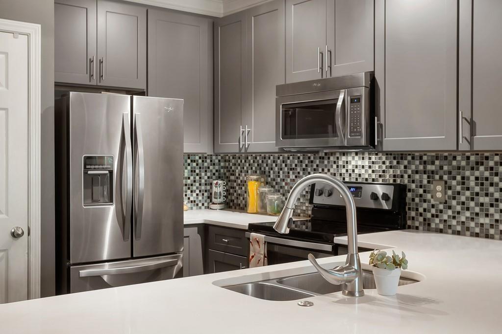 1120 Westchester Ridge Northeast Atlanta, GA 30329 - Photo 5 of 19