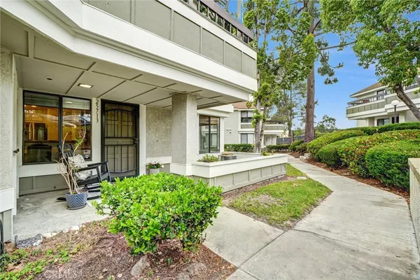 $465,000 | 25713 Sycamore Pointe, Lake Forest, CA 92630