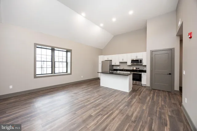 $1,700 | 122 Penn Avenue, Telford, PA 18969