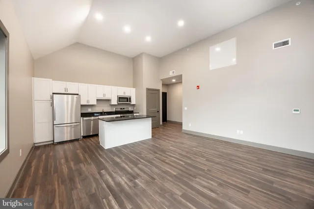 $1,700 | 122 Penn Avenue, Telford, PA 18969