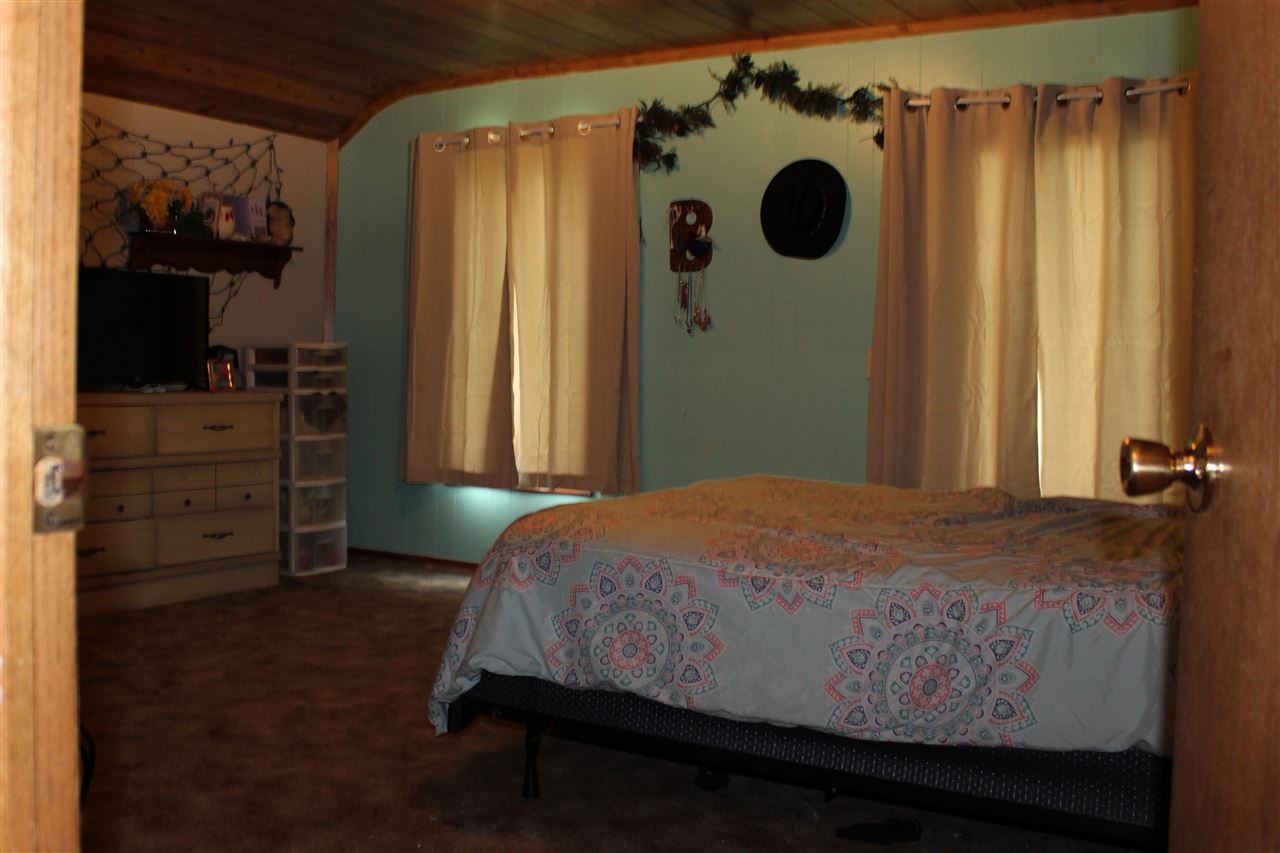 9635 South Shepherd Road Shepherd, MI 48883 - Photo 22 of 44 1887480-21.JPG