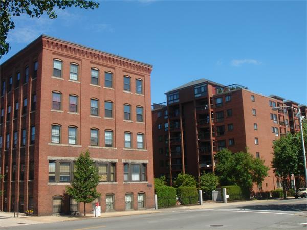 50 Rantoul Street, Unit 207S Beverly, MA 01915 - Photo 1 of 10 Gallery Image 1
