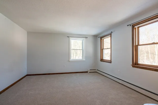 $619,900 | 20 Debbie Drive, Pelham, NH 03076