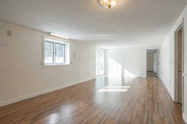 $619,900 | 20 Debbie Drive, Pelham, NH 03076