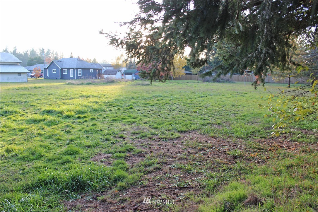2811 A Russell Road Centralia, WA 98531 - Photo 4 of 12 Gallery Image 4