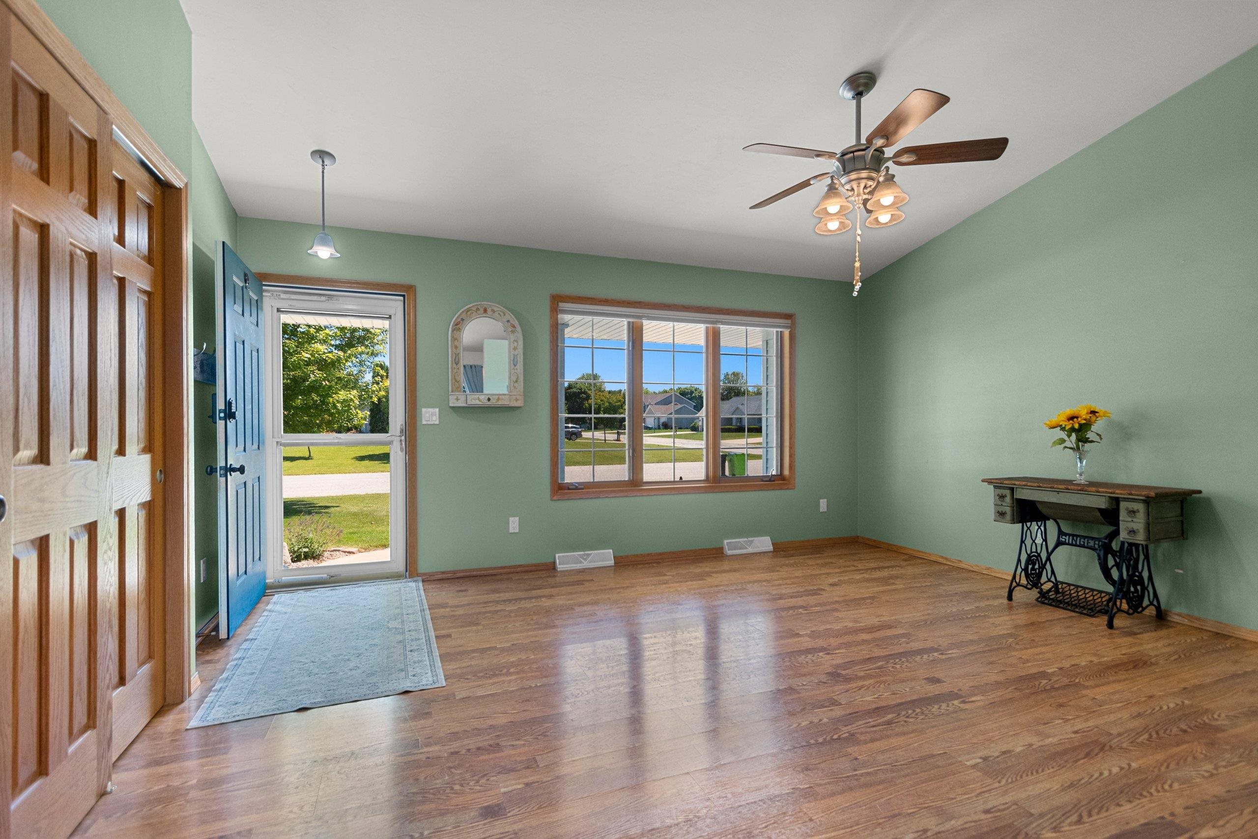 N9443 Handel Drive Appleton, WI 54915 - Photo 8 of 71