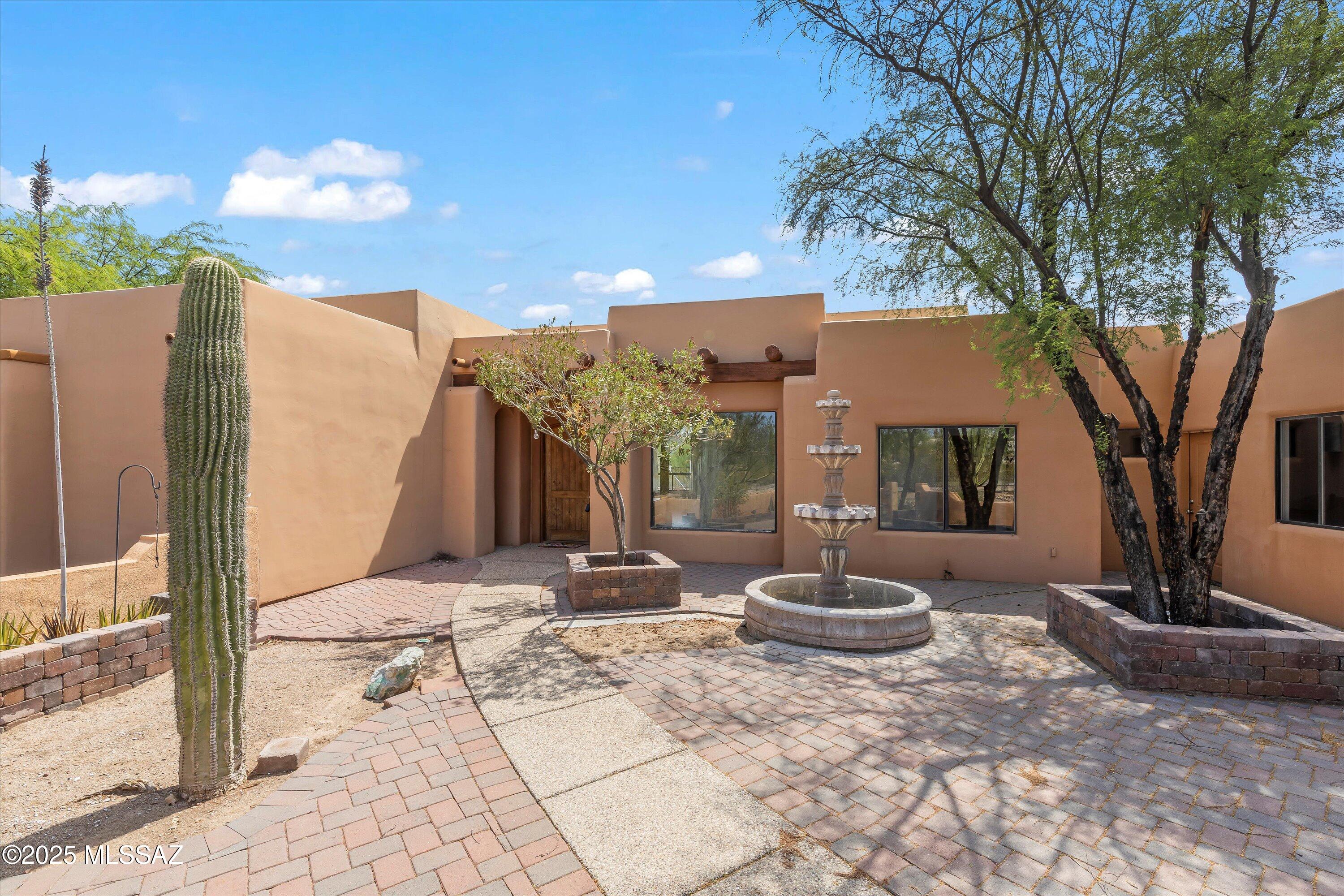 6200 North Abington Road Tucson, AZ 85743 - Photo 1 of 40 02-Front of Home