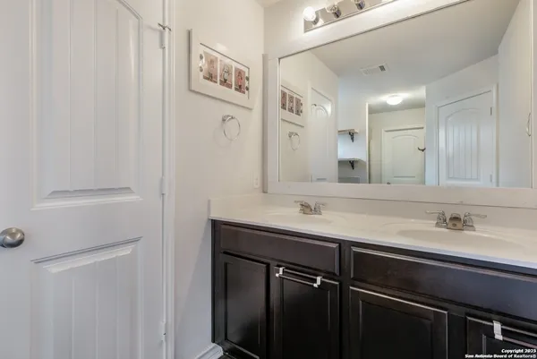 $1,785 | 12915 Whisper Crossing, San Antonio, TX 78252