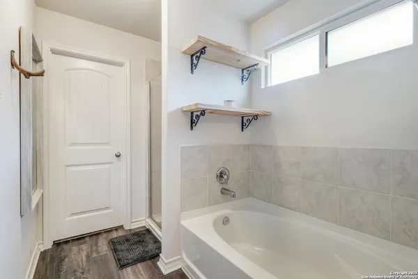 $1,785 | 12915 Whisper Crossing, San Antonio, TX 78252