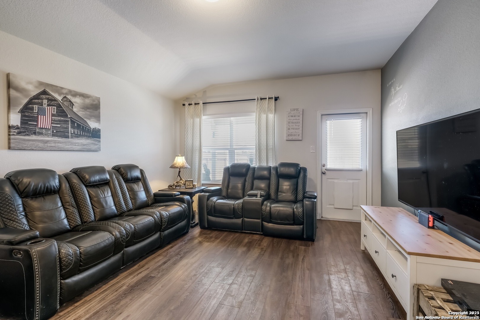 12915 Whisper Crossing San Antonio, TX 78252 - Photo 5 of 17