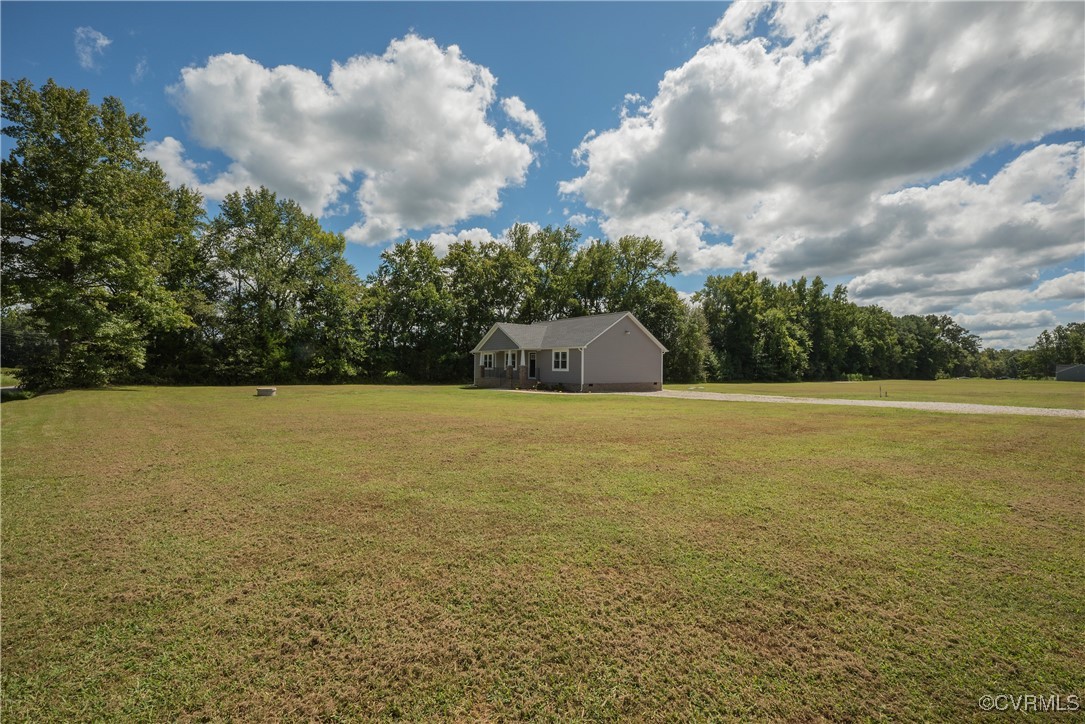 12280 East Quaker Road Disputanta, VA 23842 - Photo 4 of 27 Gallery Image 4