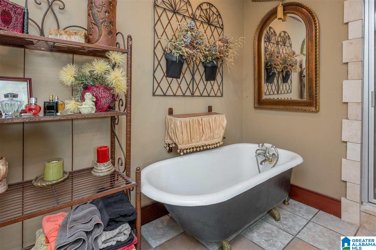 1714 Ridge Road Birmingham, AL 35209 - Photo 23 of 43