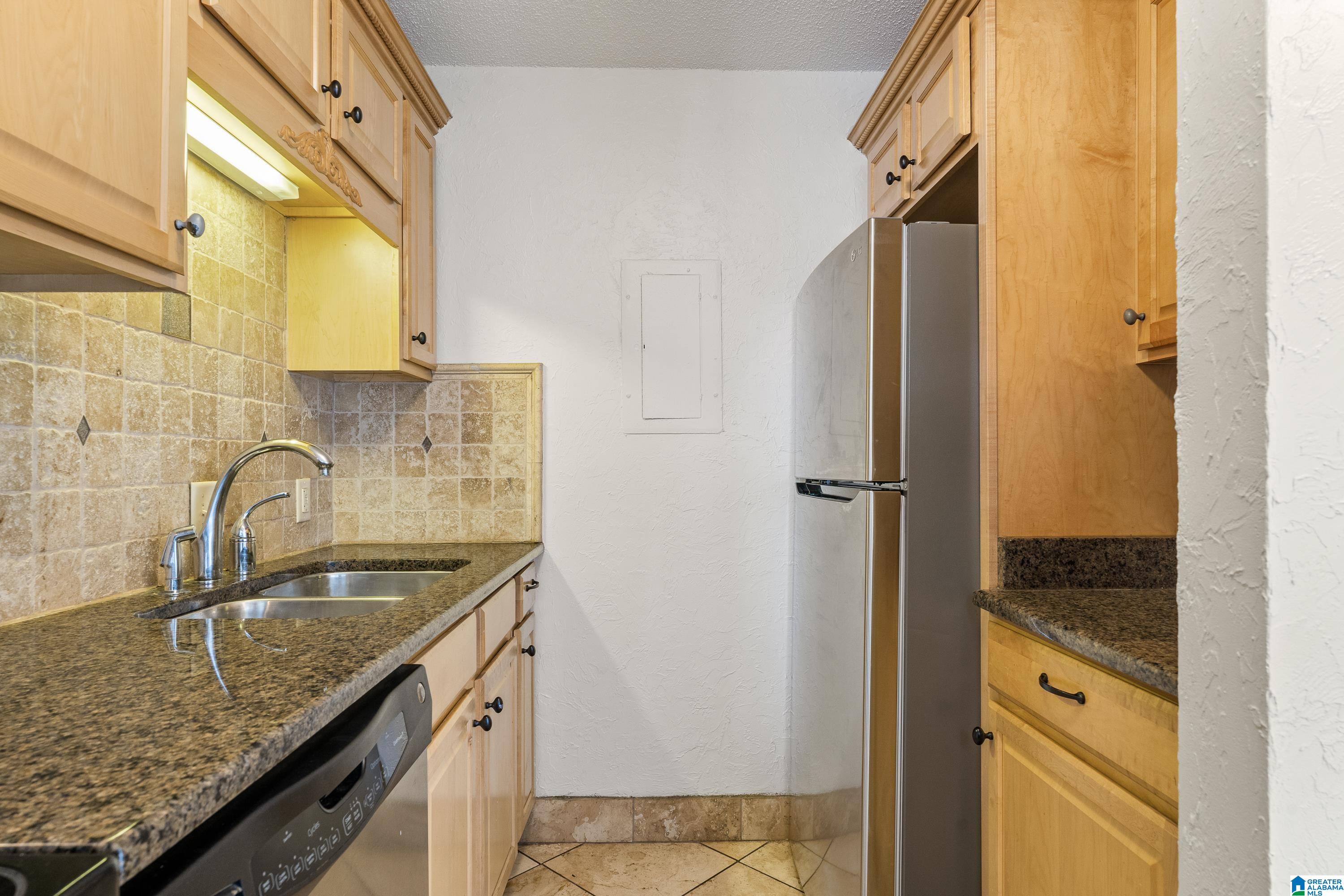 3350 Altamont Road South, Unit D 18 Birmingham, AL 35205 - Photo 14 of 22