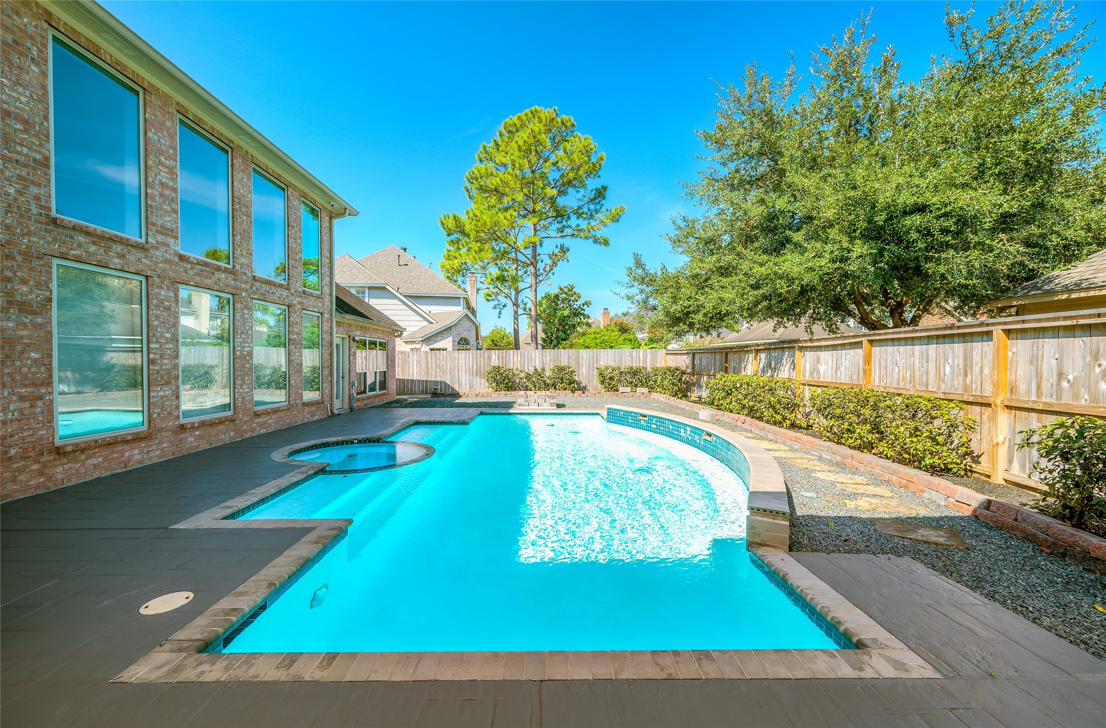 5527 Fragrant Cloud Court Houston, TX 77041 - Photo 36 of 38 a view of swimming pool with lounge chair