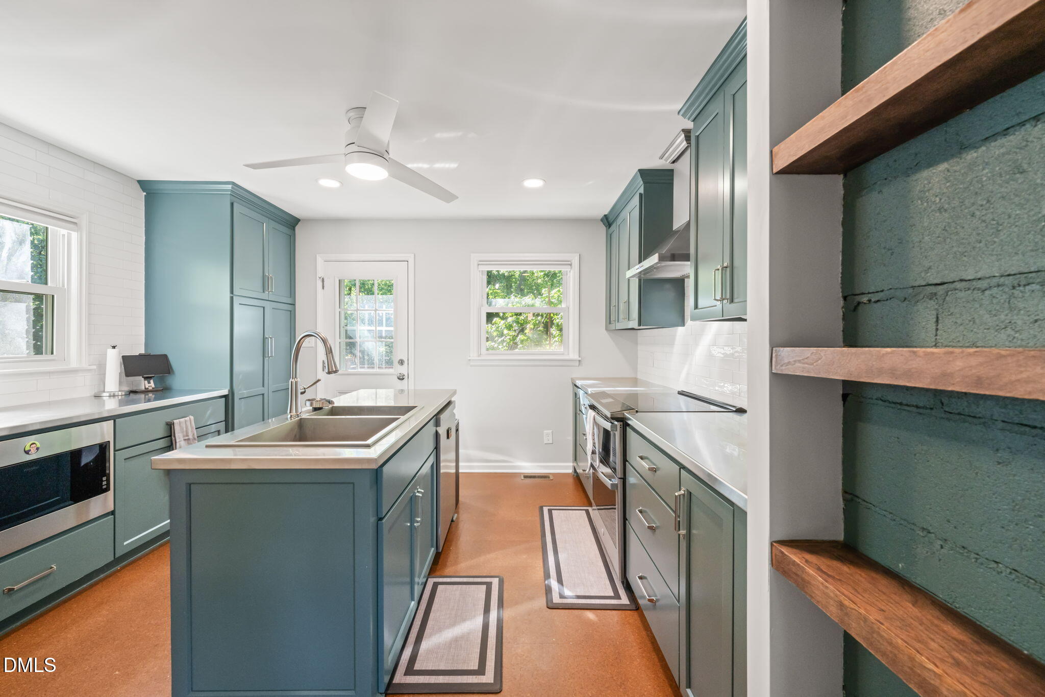 3827 Corwin Road Garner, NC 27529 - Photo 12 of 47 Kitchen (6)