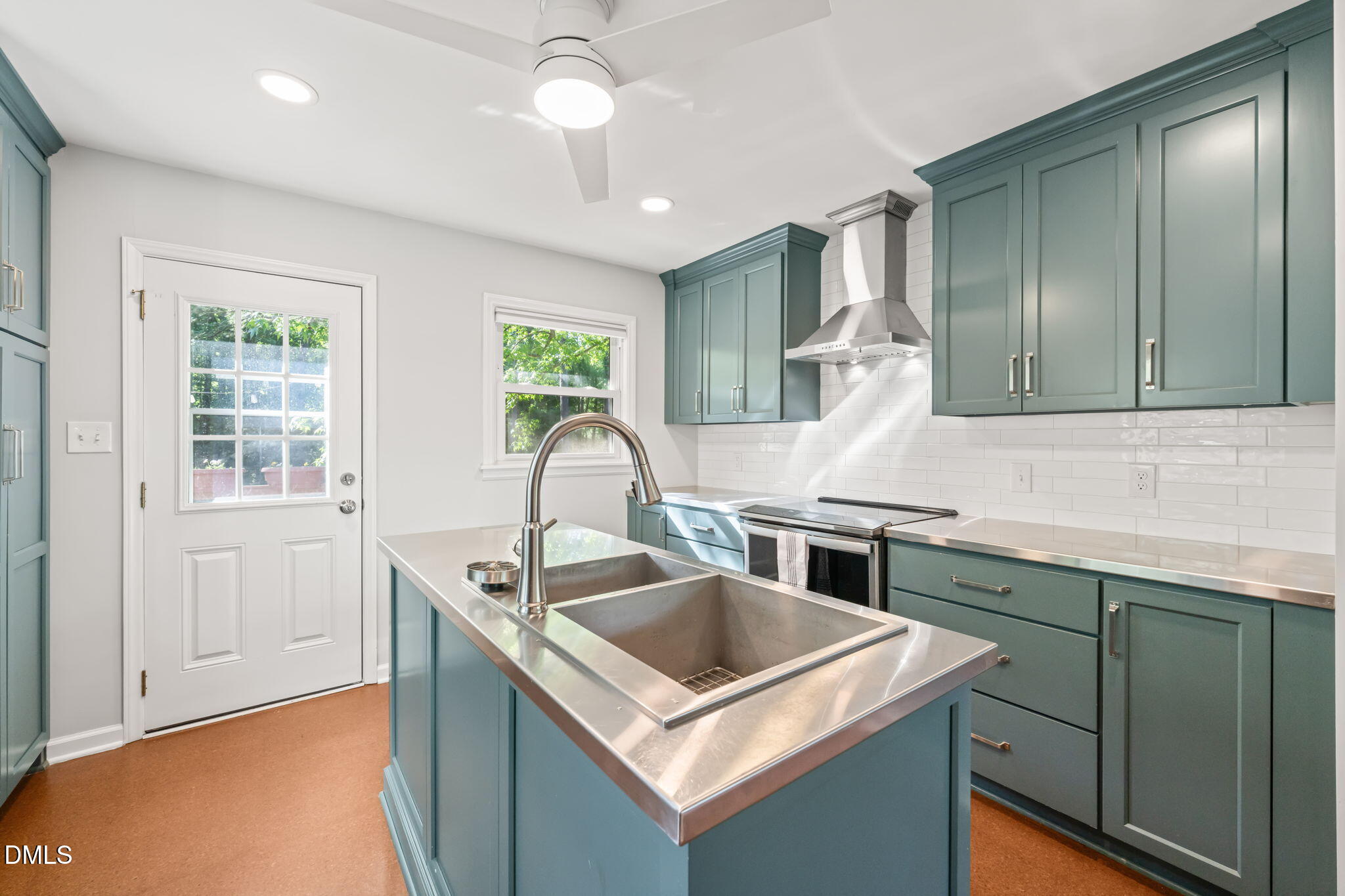 3827 Corwin Road Garner, NC 27529 - Photo 10 of 47 Kitchen (4)