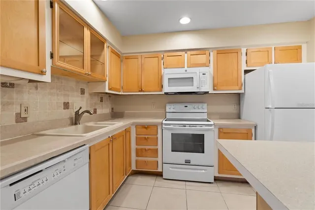 $1,850 | 534 Orange Drive, Unit 11, Altamonte Springs, FL 32701