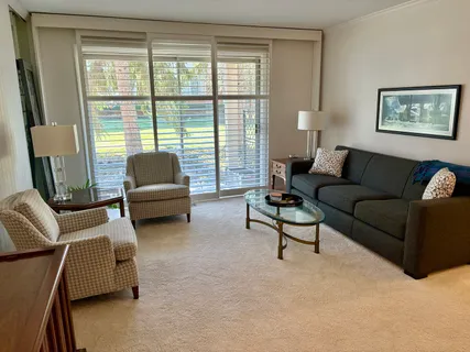 $325,000 | 5802 Wolf Road, Unit 1, Western Springs, IL 60558
