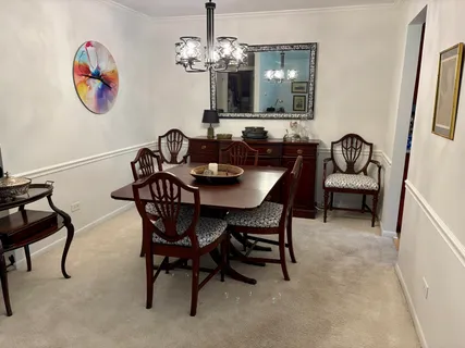 $325,000 | 5802 Wolf Road, Unit 1, Western Springs, IL 60558
