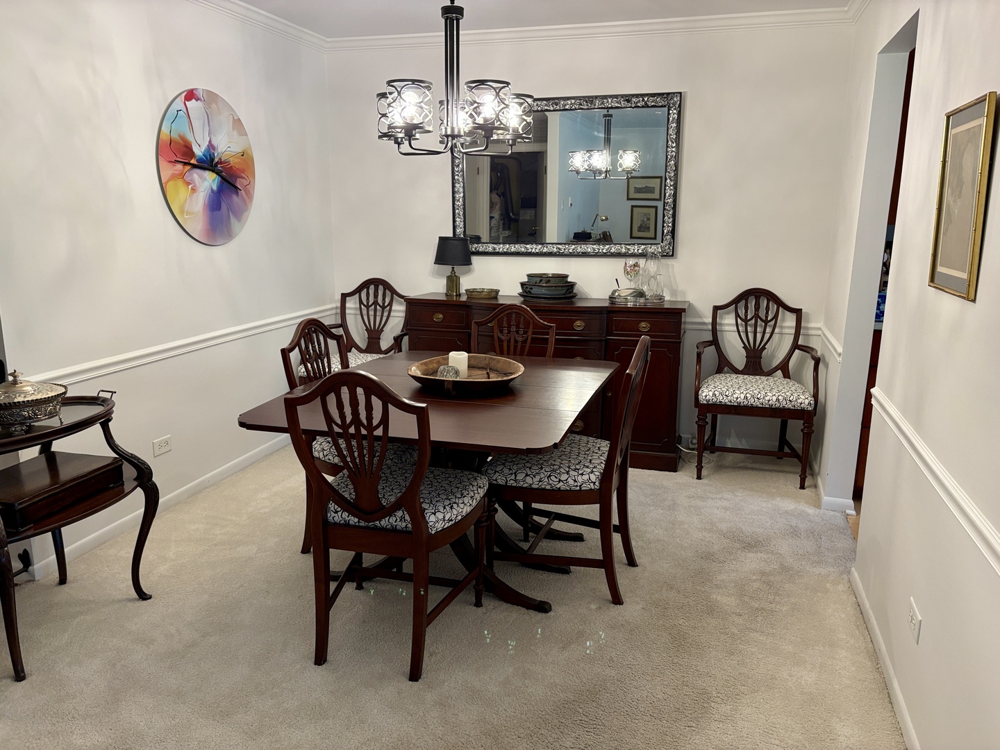 5802 Wolf Road, Unit 1 Western Springs, IL 60558 - Photo 4 of 16 a view of a dining room with furniture