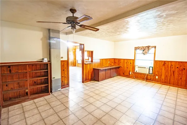 $129,000 | 222 South Fair Park Street, Riesel, TX 76682