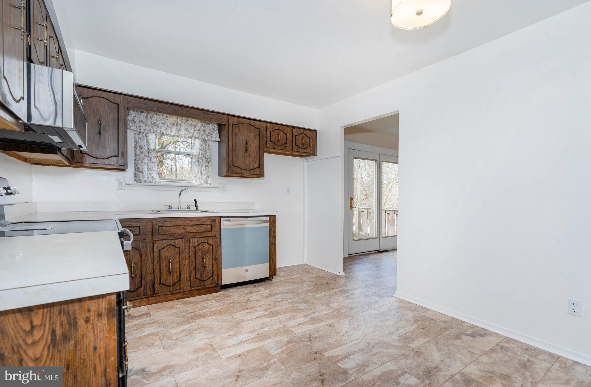 12 Heather Road Newark, DE 19702 - Photo 11 of 32 Gallery Image 11
