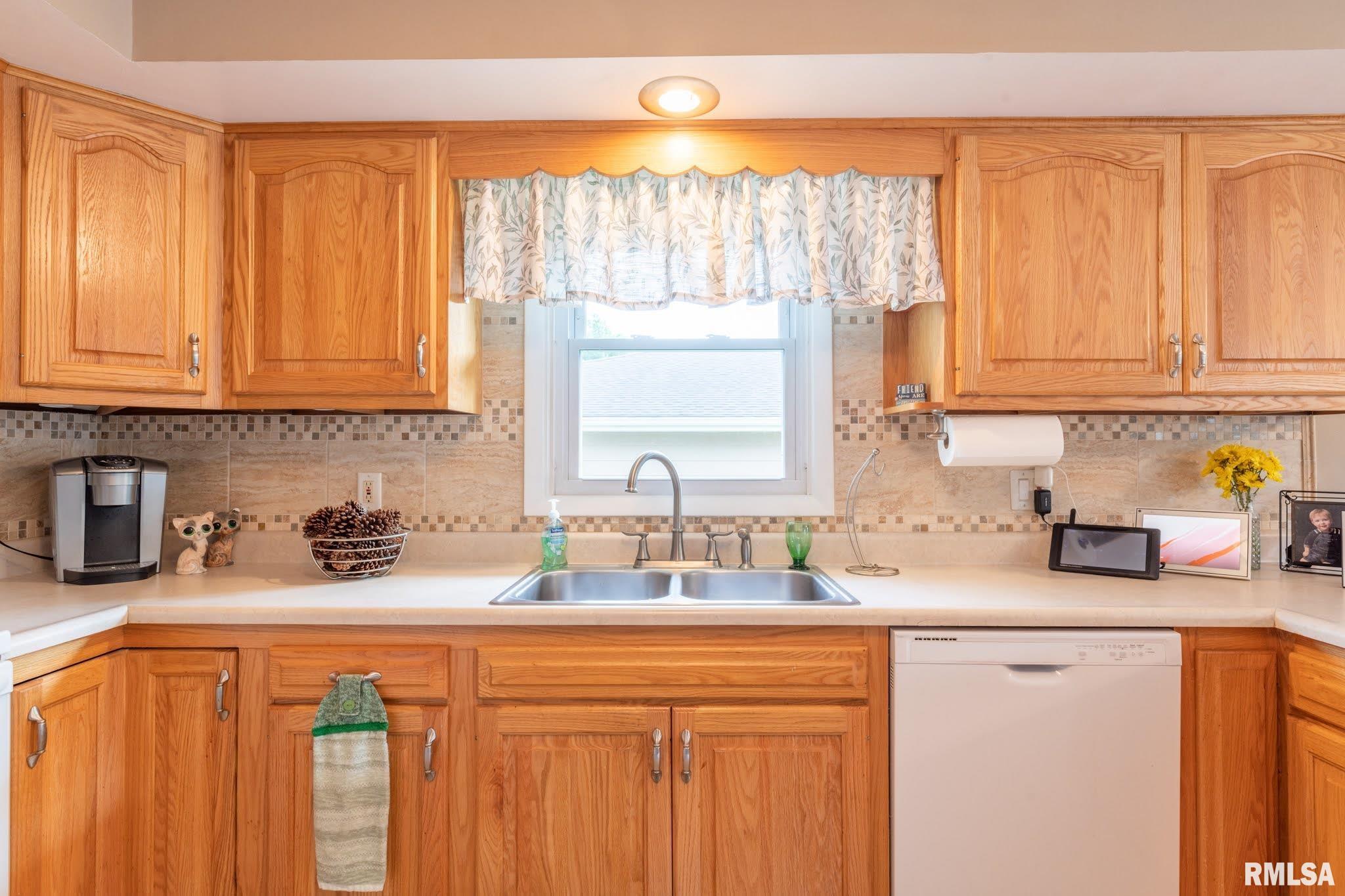 9921 West Buckhaven Court Mapleton, IL 61547 - Photo 18 of 54 Gallery Image 18