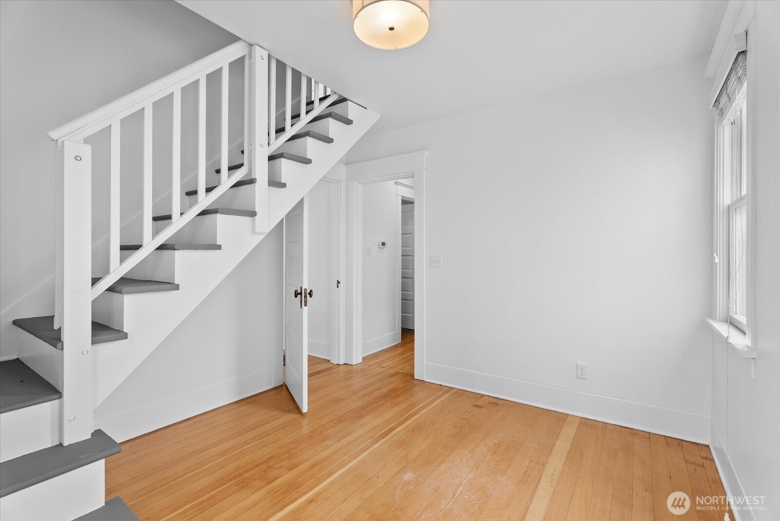 2609 Southwest Adams Street, Unit B Seattle, WA 98126 - Photo 12 of 21