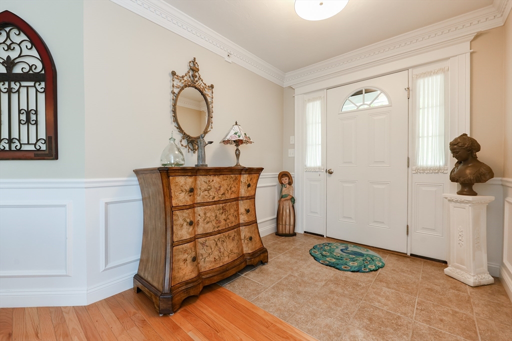 36 Edmonds Circle, Unit 36 Northbridge, MA 01588 - Photo 2 of 33