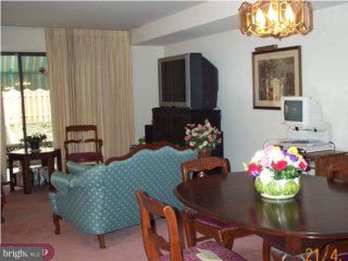 22 Llanfair Road, Unit 7 Ardmore, PA 19003 - Photo 3 of 6