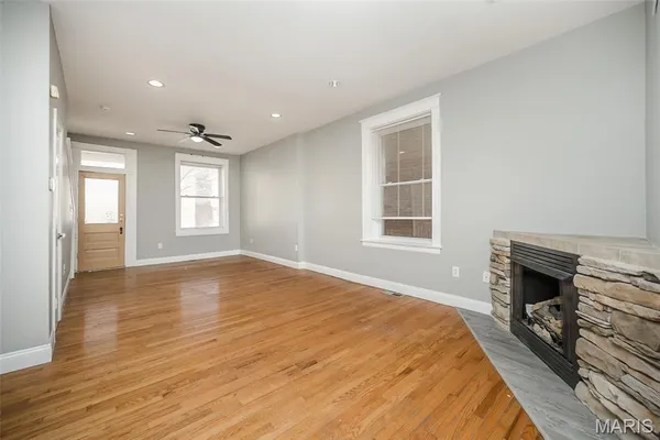 $259,000 | 2922 Sidney Street, St. Louis, MO 63118